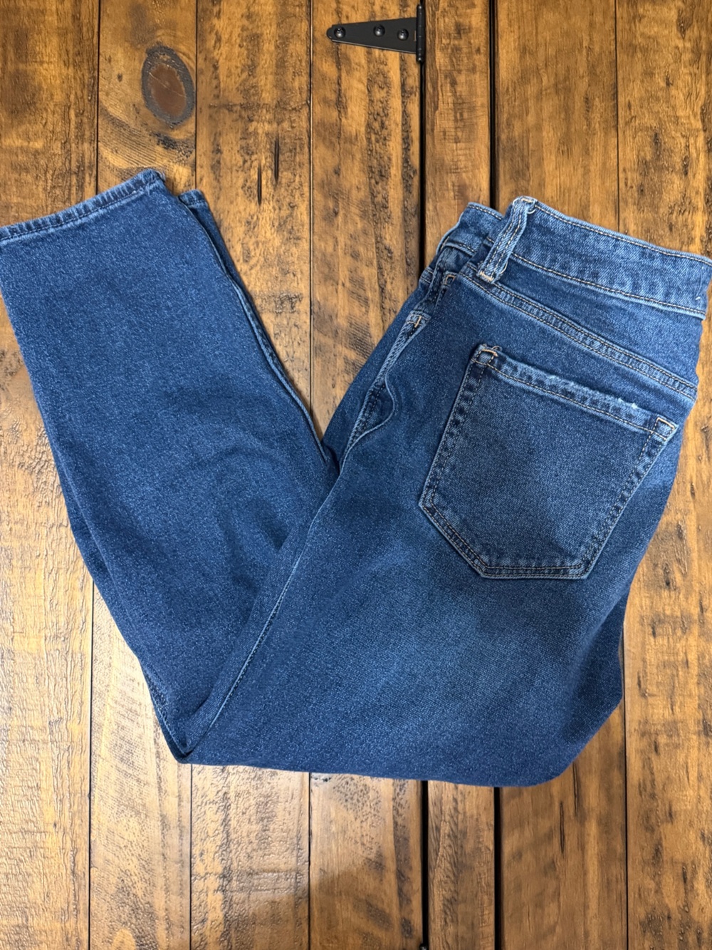 Hollister Curvy High Rise Mom Jeans